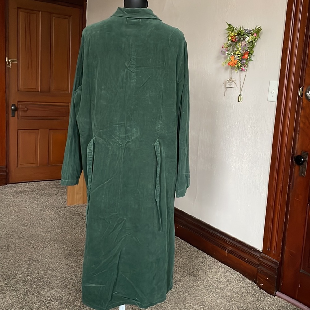Women’s 1X Corduroy Shirtdress pleated forest green warm cotton The Paragon - Picture 4 of 9
